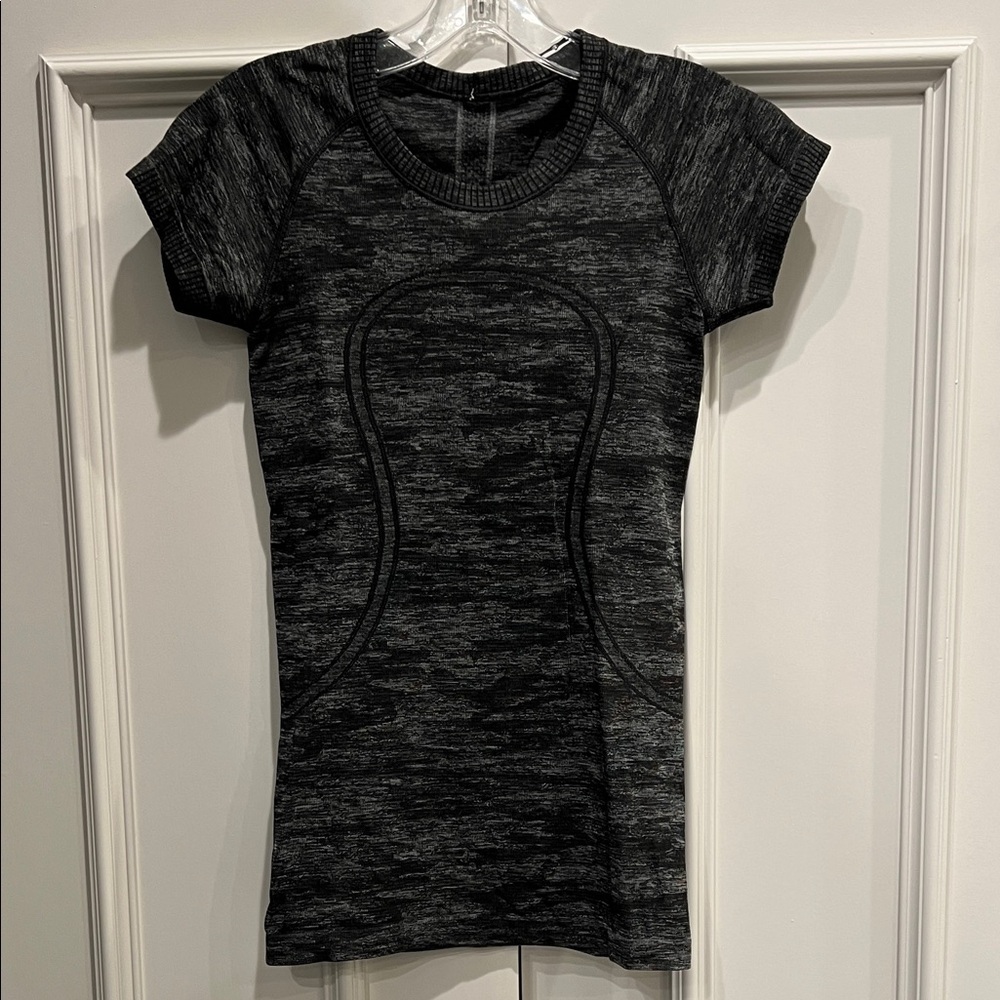 Lululemon Athletica Charcoal Short Sleeve Tee